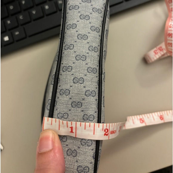 NWOT Vintage Gucci Zipper Pouch Clutch Wallet Italian Authentic - Picture 9 of 9